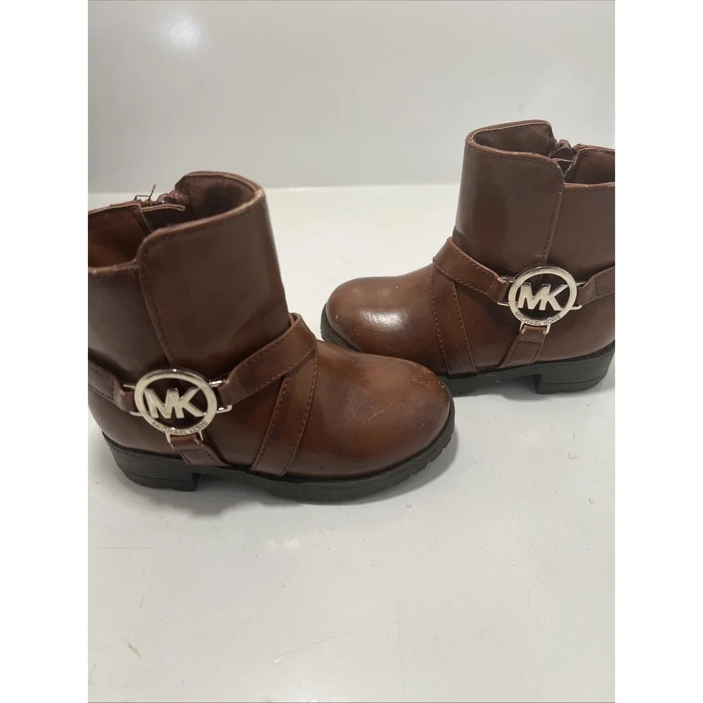 micheal kors product pair